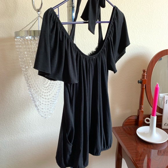 Flutter Sleeve Top - Picture 3 of 3